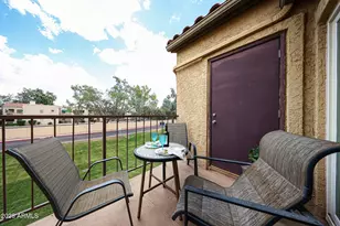 653 W Guadalupe Rd, Mesa, AZ 85210 - Photo 23