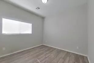 15441 W Cameron Dr, Surprise, AZ 85379 - Photo 11