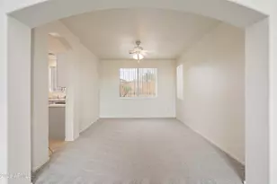 7178 W Honeysuckle Dr W, Peoria, AZ 85383 - Photo 7