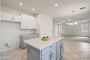 7178 W Honeysuckle Dr W, Peoria, AZ 85383 - Photo 13