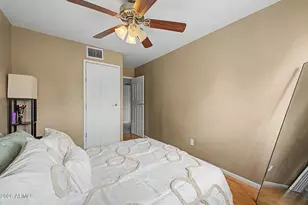 3613 W Echo Ln, Phoenix, AZ 85051 - Photo 21