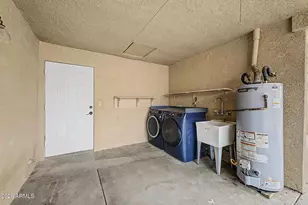 3613 W Echo Ln, Phoenix, AZ 85051 - Photo 25