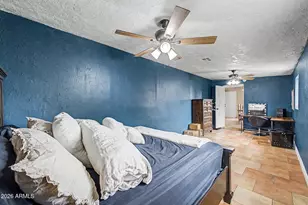 3613 W Echo Ln, Phoenix, AZ 85051 - Photo 17