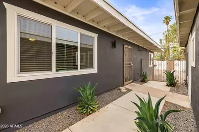 3728 E Sunnyside Drive, Phoenix, AZ 85028 - Photo 9