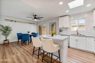 3728 E Sunnyside Dr, Phoenix, AZ 85028 - Photo 3