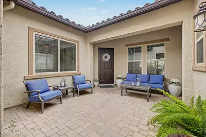 7637 S Barlow Drive, Gilbert, AZ 85298 - Photo 5