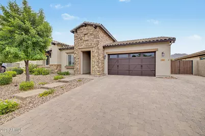 7637 S Barlow Drive, Gilbert, AZ 85298 - Photo 3