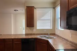 957 S Wallrade Ln, Gilbert, AZ 85296 - Photo 15