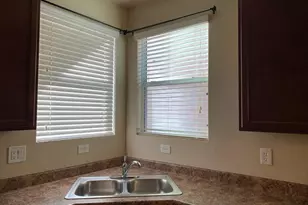 957 S Wallrade Ln, Gilbert, AZ 85296 - Photo 13