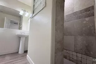 2627 N 70th Pl, Scottsdale, AZ 85257 - Photo 11