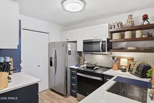 1880 E Morten Ave, Phoenix, AZ 85020 - Photo 9