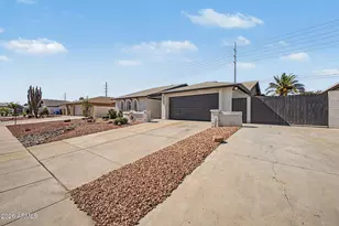 3130 W Kristal Way, Phoenix, AZ 85027 - Photo 3