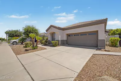 6823 S Pinehurst Drive, Gilbert, AZ 85298 - Photo 3