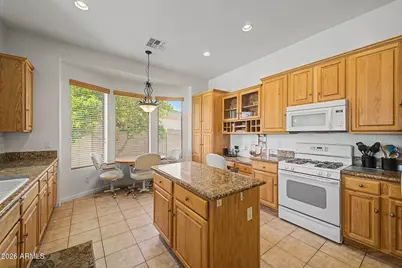 6823 S Pinehurst Drive, Gilbert, AZ 85298 - Photo 11