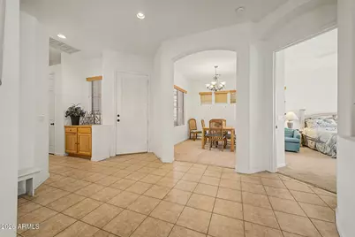 6823 S Pinehurst Drive, Gilbert, AZ 85298 - Photo 7