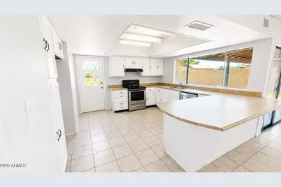 5208 W Shangri La Road, Glendale, AZ 85304 - Photo 15