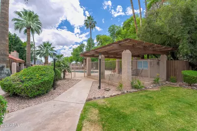 4530 E Rhonda Drive, Phoenix, AZ 85018 - Photo 31