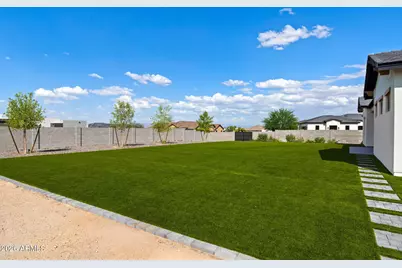 11186 W Dove Roost Road, Queen Creek, AZ 85144 - Photo 13