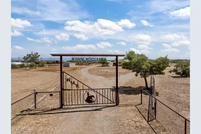 50809 N 439th Avenue, Wickenburg, AZ 85390 - Photo 3