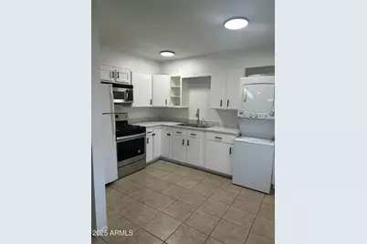 2525 N 52nd Street #Apt 6, Phoenix, AZ 85008 - Photo 3