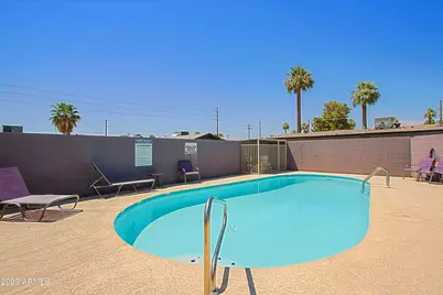 2525 N 52nd Street #Apt 6, Phoenix, AZ 85008 - Photo 1