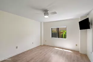 10330 W Thunderbird Blvd, Sun City, AZ 85351 - Photo 13