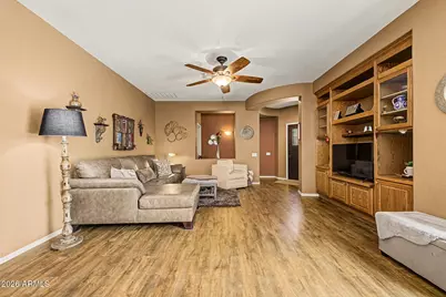 923 E Waterview Place, Chandler, AZ 85249 - Photo 3