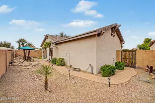 923 E Waterview Pl, Chandler, AZ 85249 - Photo 27