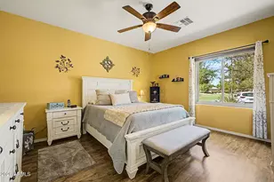 923 E Waterview Pl, Chandler, AZ 85249 - Photo 13