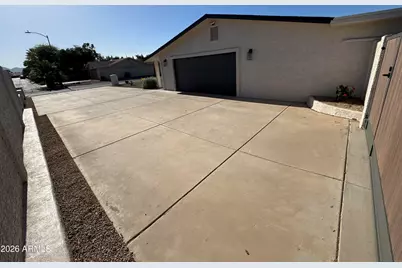 18212 N 43rd Place, Phoenix, AZ 85032 - Photo 7