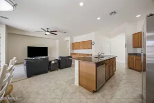 2328 W Blaylock Dr, Phoenix, AZ 85085 - Photo 23
