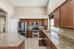 18273 N Canal Dr, Surprise, AZ 85374 - Photo 13