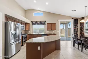 18273 N Canal Dr, Surprise, AZ 85374 - Photo 9