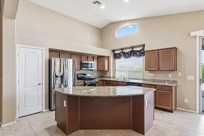 18273 N Canal Drive, Surprise, AZ 85374 - Photo 11