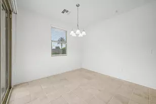 35455 W Cartegna Ln, Maricopa, AZ 85138 - Photo 11