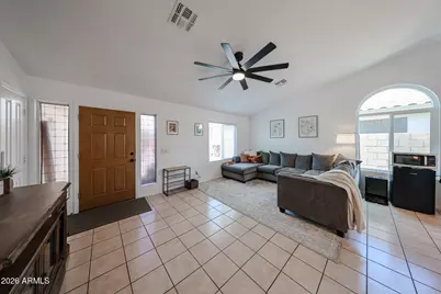 11301 W Golden Lane, Peoria, AZ 85345 - Photo 5