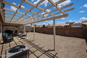 11301 W Golden Ln, Peoria, AZ 85345 - Photo 31