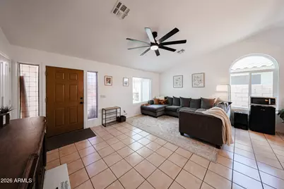 11301 W Golden Lane, Peoria, AZ 85345 - Photo 7