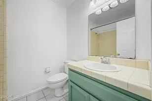 2518 E Shaw Butte Dr, Phoenix, AZ 85028 - Photo 17