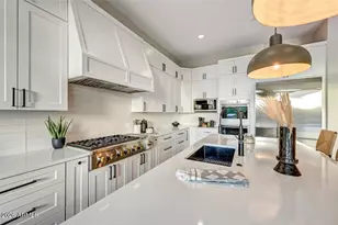 22318 N 36th St, Phoenix, AZ 85050 - Photo 3