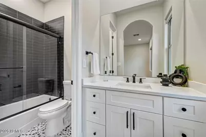 22318 N 36th Street, Phoenix, AZ 85050 - Photo 23