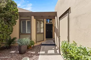 735 E Gardenia Dr, Phoenix, AZ 85020 - Photo 3
