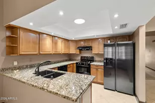 735 E Gardenia Dr, Phoenix, AZ 85020 - Photo 7