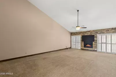 735 E Gardenia Drive, Phoenix, AZ 85020 - Photo 15