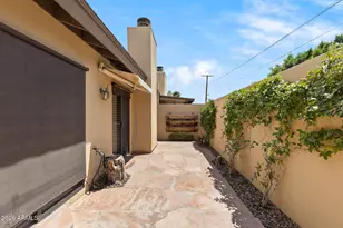 735 E Gardenia Dr, Phoenix, AZ 85020 - Photo 27