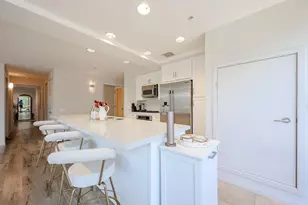 7137 E Rancho Vista Dr, Scottsdale, AZ 85251 - Photo 3