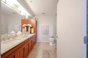 7137 E Rancho Vista Dr, Scottsdale, AZ 85251 - Photo 15