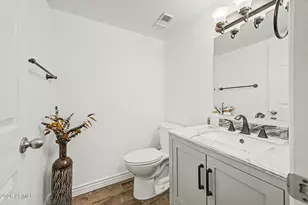 5102 N 31st Pl, Phoenix, AZ 85016 - Photo 25