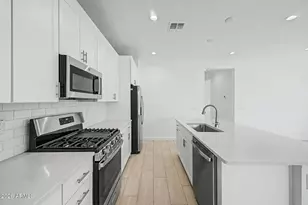 8038 W Granada Rd, Phoenix, AZ 85035 - Photo 5