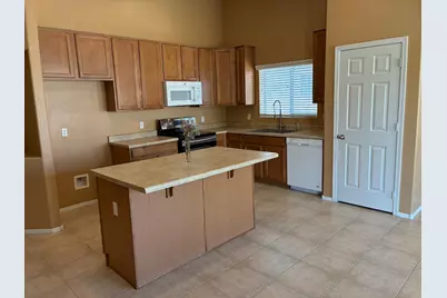 12053 N 141st Drive, Surprise, AZ 85379 - Photo 7